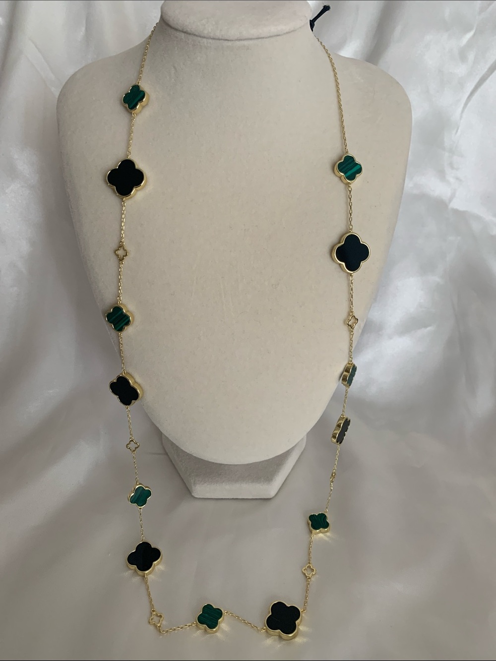 STELLA ROSE LONDON FINE GOLD PLATED CLOVER NECKLACE